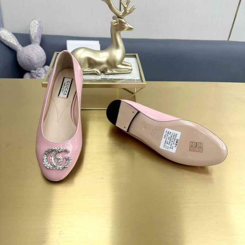 Gucci Flat Shoes